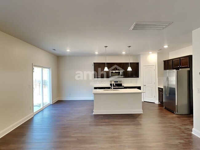 Foto del edificio - 122 Marin Dr