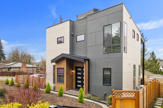 Photo - 8455 24th Ave SW (Seattle, WA) House
