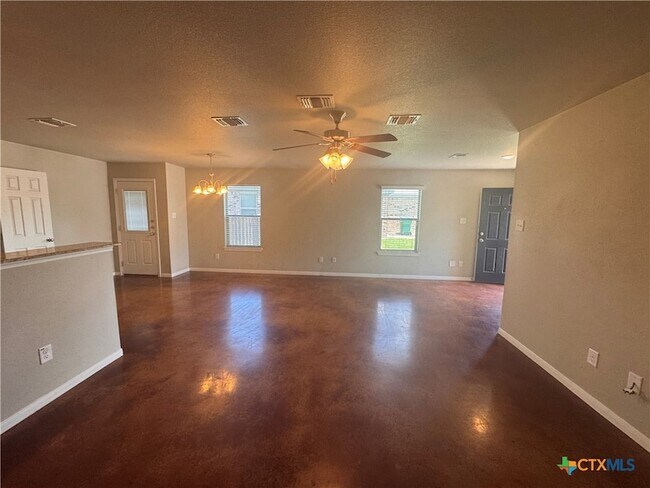 Foto del edificio - 2204 Indian Trail