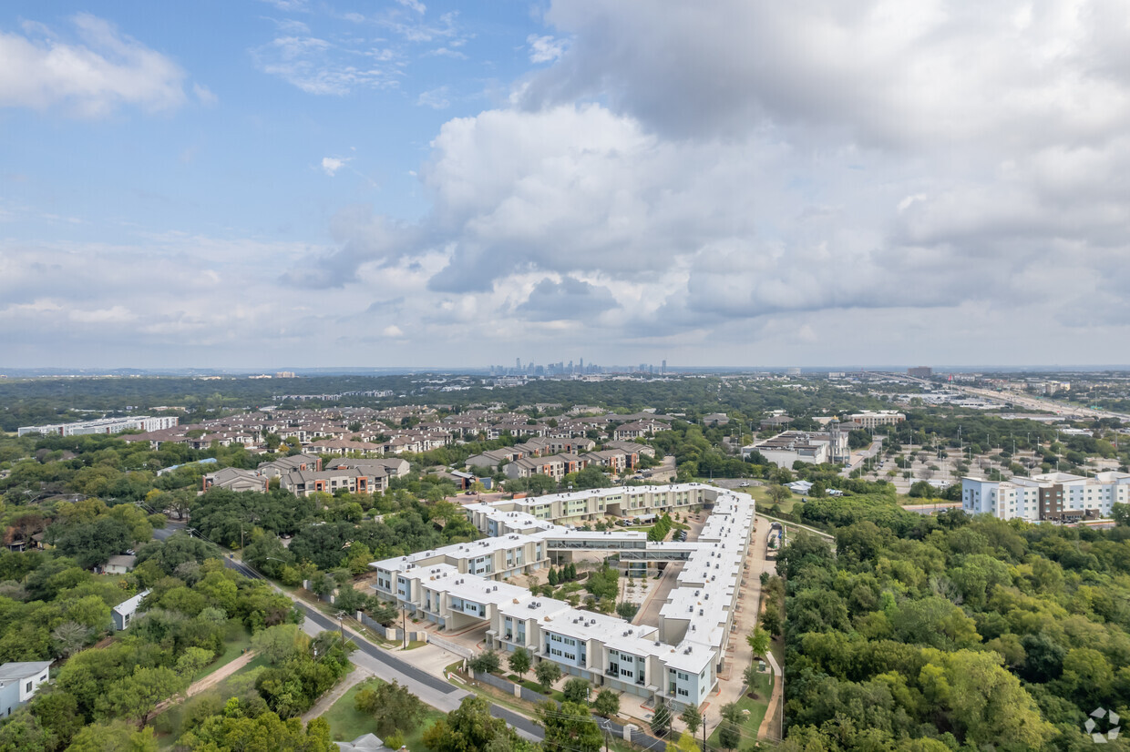 Aerial Photo - Skybridge Lofts