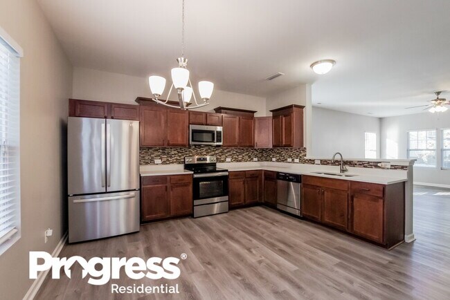 Building Photo - 6629 Covington Commons Dr