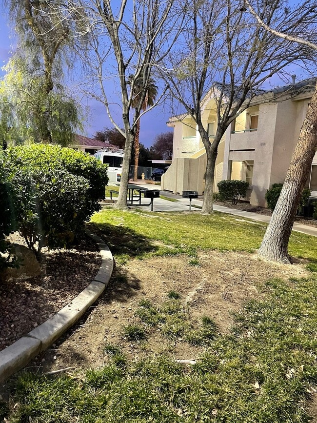 Exterior Grounds - Lindell Harbor Senior Apartments