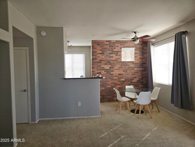 Foto del edificio - 3302 N 7TH St