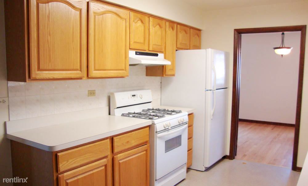 Primary Photo - 1219 S Highland Ave