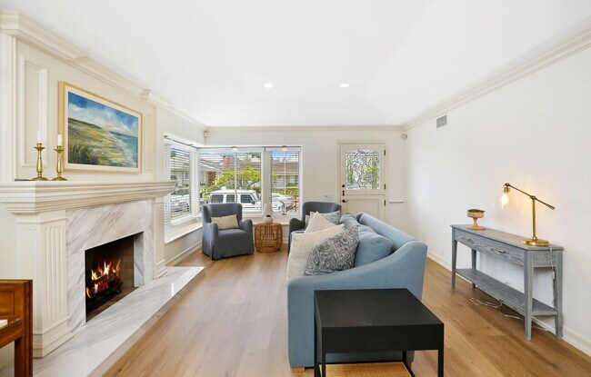 Building Photo - 308 Orchid Ave