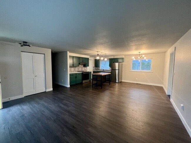 Foto del edificio - 3bd 2 bth rambler