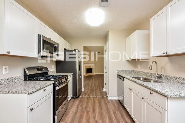 Building Photo - 4308 Persian Ct Sw