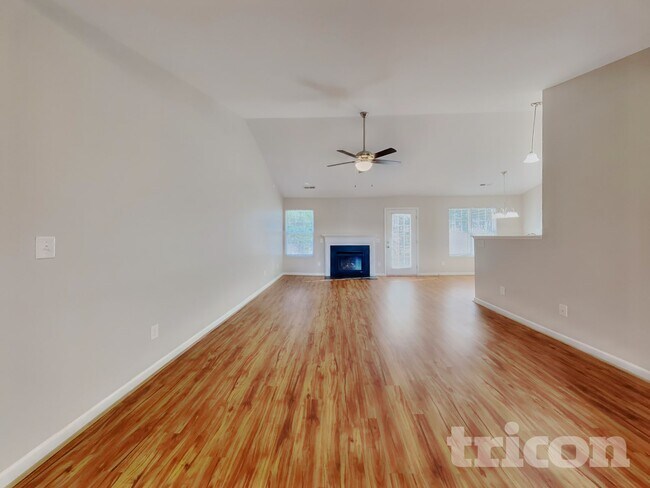 Foto del edificio - 285 Stone Meadow Ct