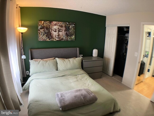 Building Photo - 11741 Summerchase Cir