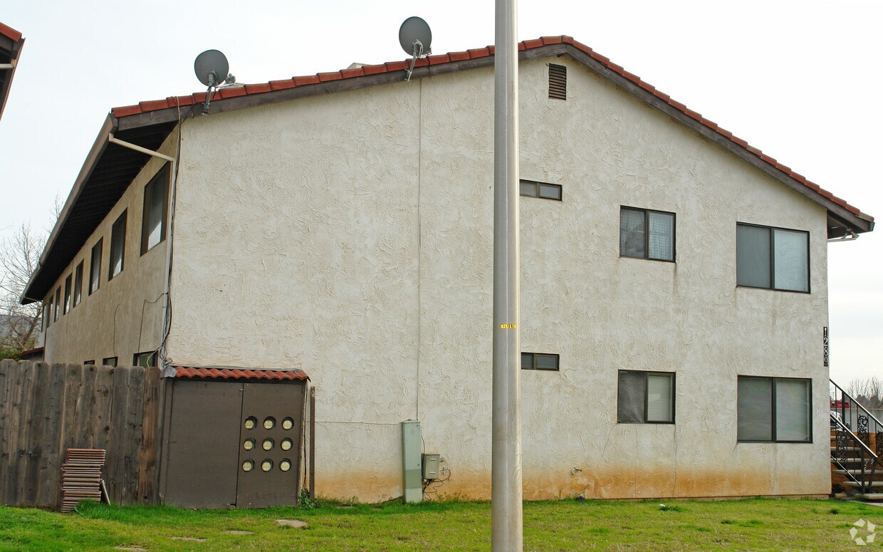 Building Photo - 1289 Bundy Ct