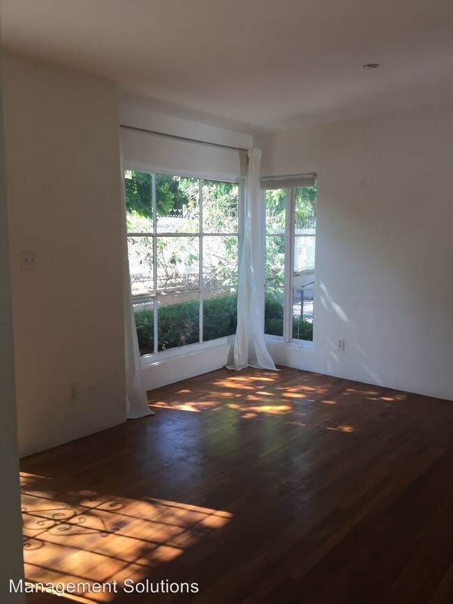 Foto del edificio - 2741 C St