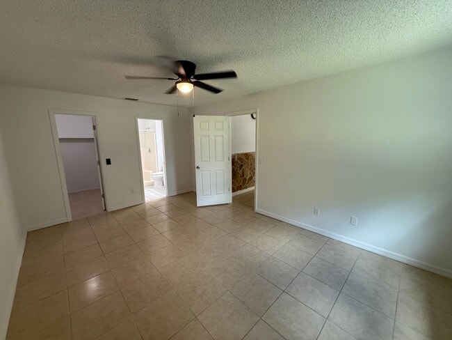 Building Photo - 1888 SW Angelico Ln