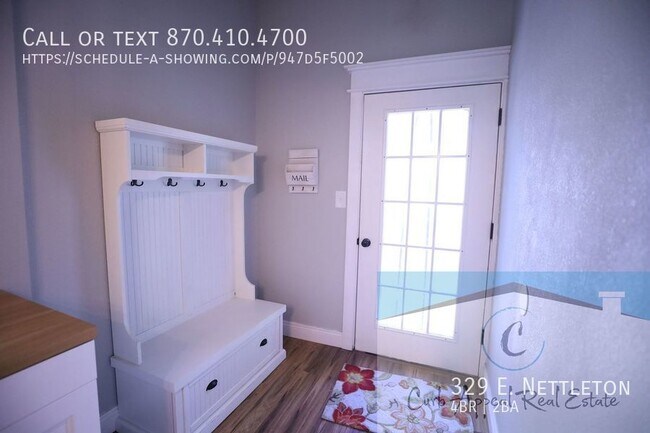 Foto del edificio - Beautifully remodeled 4 bed / 2 bath home ...