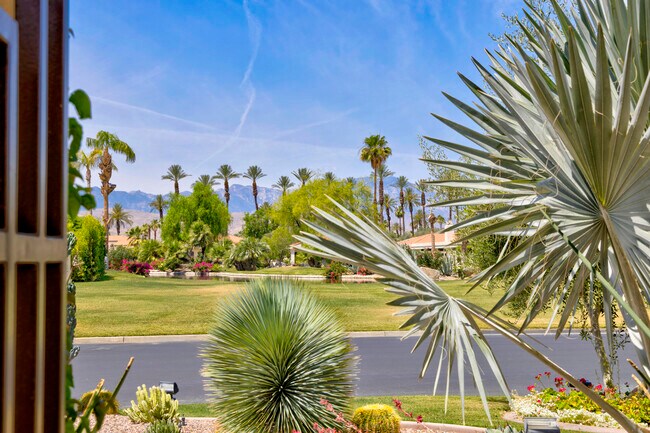 Building Photo - 75105 Spyglass Dr