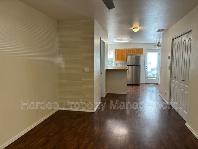 Building Photo - 4419 Freemont St