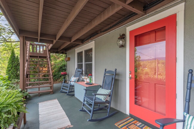 Front porch - 159 Jb Ivey Ln
