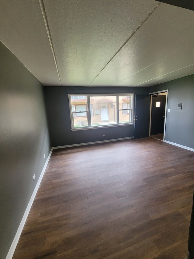 Foto del edificio - 14521 Richmond Ave