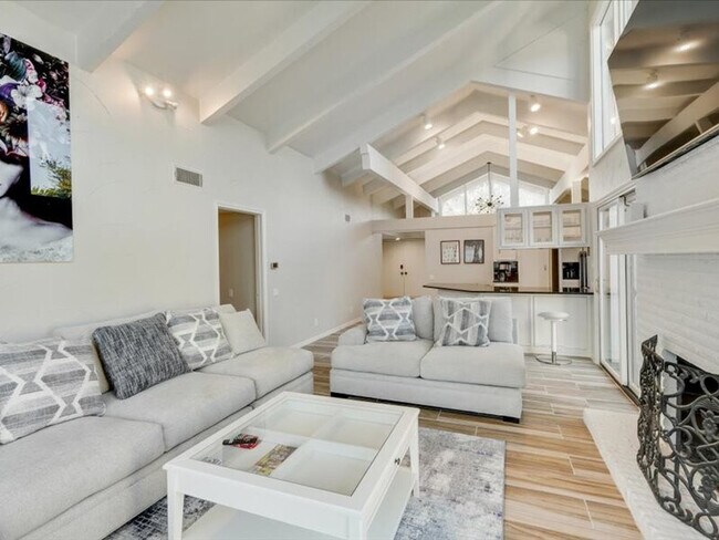 Foto del edificio - 610 W Northgate Dr