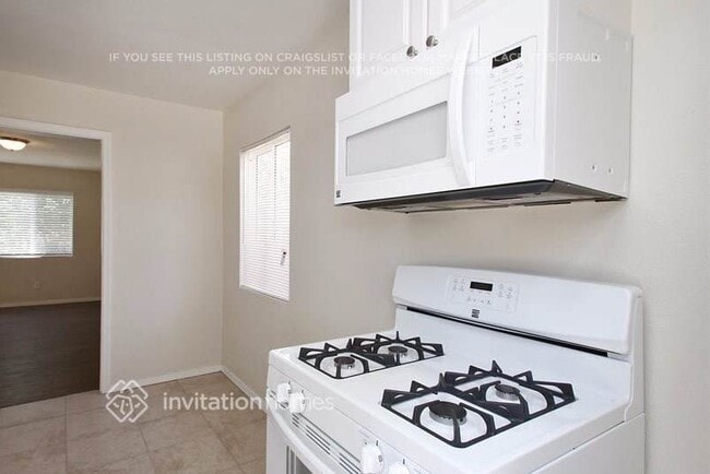 Building Photo - 311 E Cummings Ln