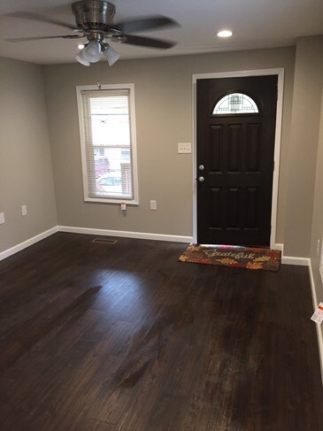 sala de estar - 306 Lindsay Ave