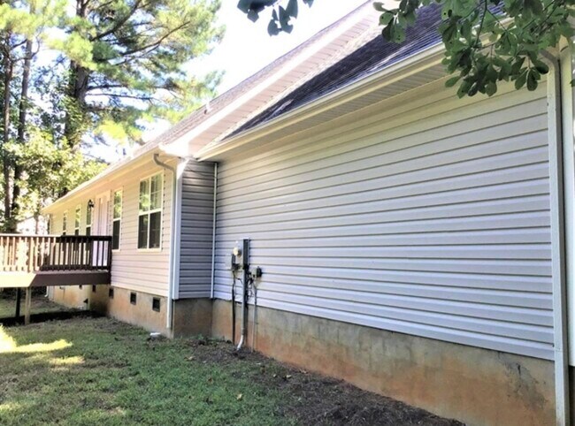 Foto del edificio - 1580 High Ridge Dr