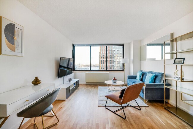 Foto del edificio - 175 E 96th St