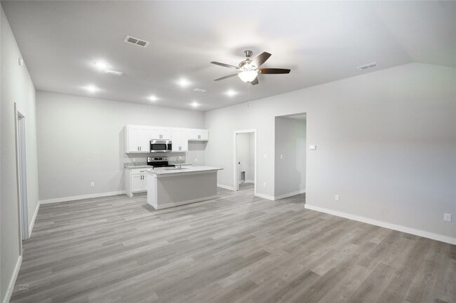 Building Photo - 432 Colorado St