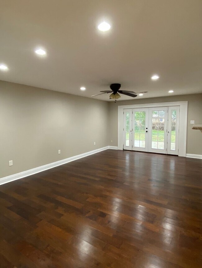 Foto del edificio - 3 BR 2 BA ALGIERS GEM - WON'T LAST LONG!!