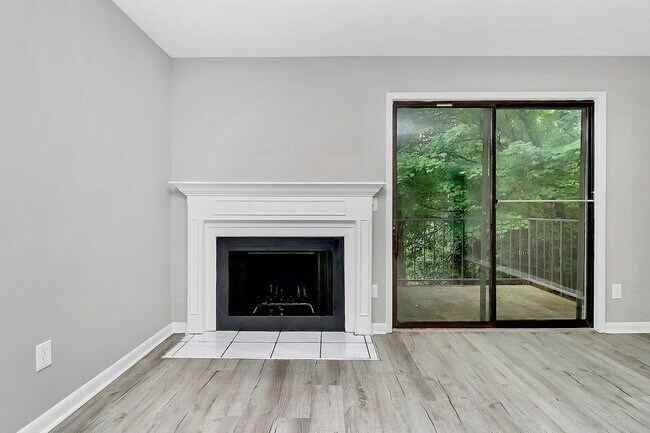 Foto del edificio - 3240 Heathstead Place