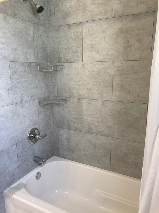 Foto del edificio - 829 Main St