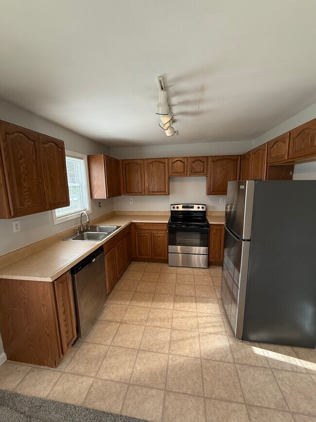 Foto del edificio - 305 W Seminary St