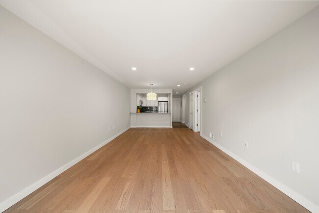 Foto del edificio - 404 Thornton Ct