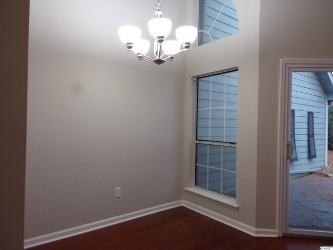 Building Photo - 108 Stone Meadow Ln