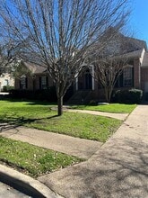Building Photo - 10103 Brightling Ln