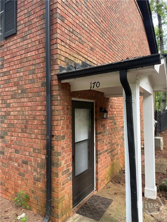 Foto del edificio - 170 Highland Park Dr