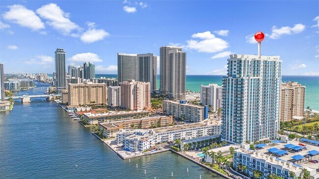 Foto del edificio - 1945 S Ocean Dr