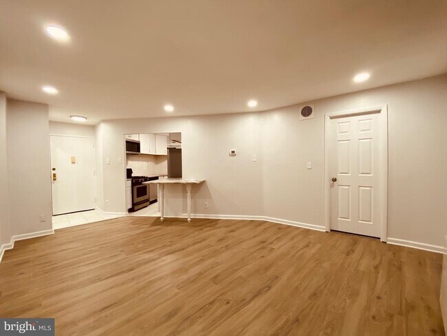 Foto del edificio - 5340 Holmes Run Pkwy