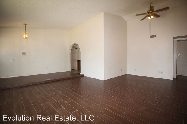 Building Photo - 4 br, 2 bath House - 816 W. Monte Ave