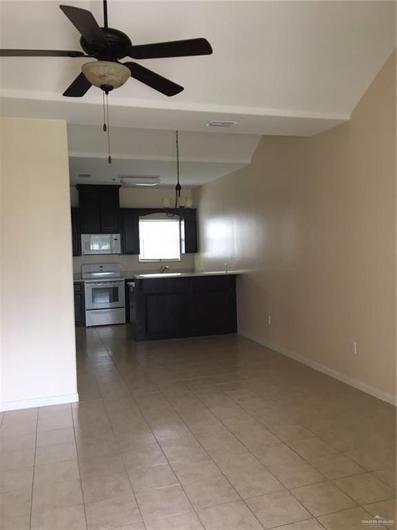 Foto del edificio - 2405 N J St