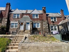 Building Photo - 624 Briarcliff Rd