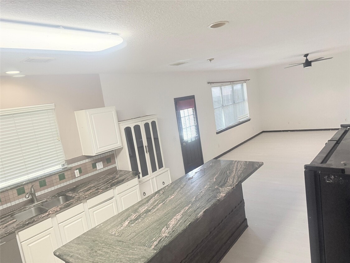 Building Photo - 12319 Jersey Meadow Dr