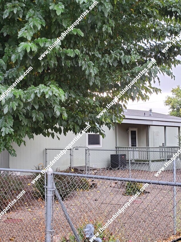 Primary Photo - 3 bedrooms, 2 bathrooms in Alameda near El...