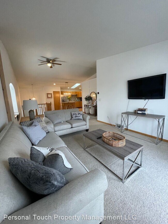 Building Photo - 3 br, 2 bath House - 3605 Fillmore St