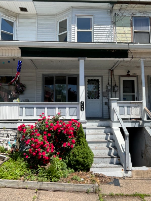 Foto principal - 1011 W Willow St