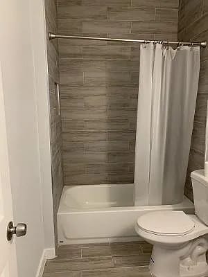 Building Photo - 167 SW 3rd St