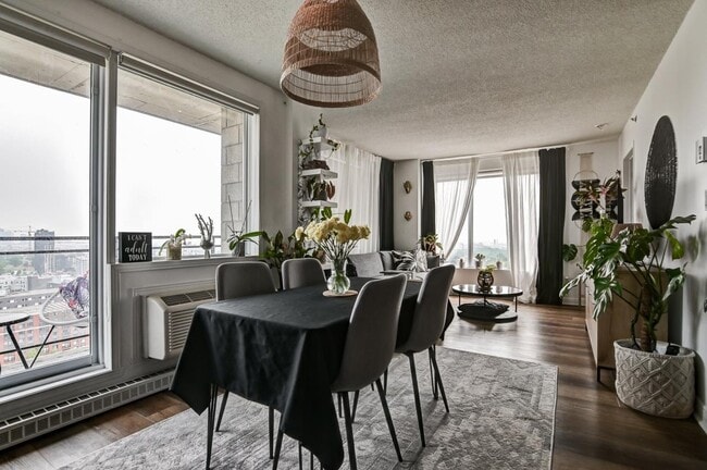 Photo du bâtiment - 1200 Rue Saint-Jacques