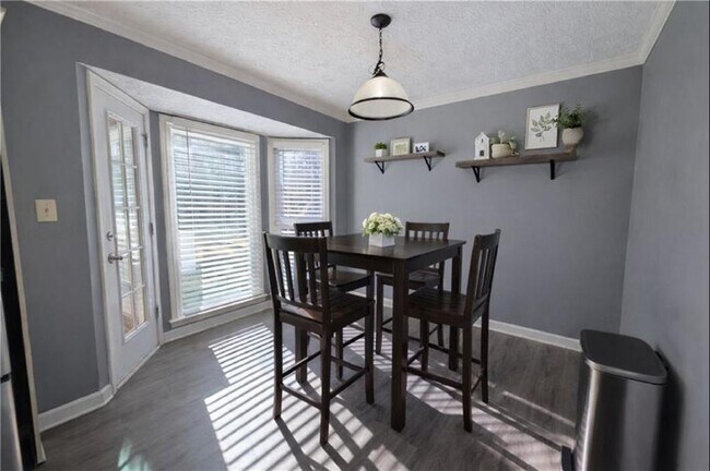 Building Photo - 116 Crossroads Estate Dr