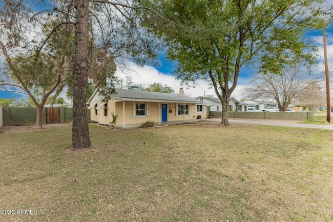 Building Photo - 2724 N 25th St