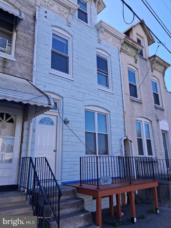 Foto del edificio - 1649 N 9th St