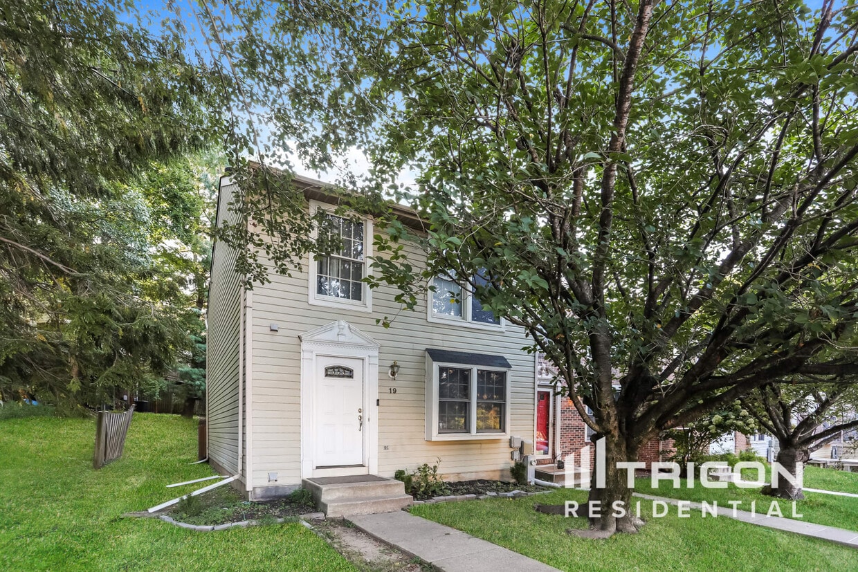 Primary Photo - 19 Hunt Cup Cir